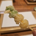 天婦羅 みやしろ - 新銀杏(緑色)とひね銀杏(黄色)