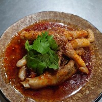 鶏脚（モミジ）のスパイシー煮込み