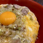 とん唐てん - 鴨肉の葱塩親子丼。