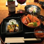 Takenoya Ryokan - 季節の珍味盛合せ ずわい蟹 浜取れ鮮魚四種盛り