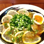 俺の中華たなか家 - 「檸檬そば」をアップでパチリ♯