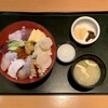 日本海庄や - 海鮮丼 ¥1,380