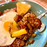 ラフ&タフ コーヒースタンド - ドライカレーピラフ(飯リフト)