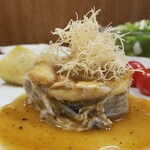 キッチン ブルー グローブ - 太刀魚ポワレの上にはカダイフ！