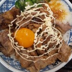 肉問屋 肉丸商店 - トロタマカルビ丼