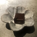 PATISSERIE ASAKO IWAYANAGI - 黒ごまのショコラ