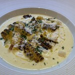 カサリンゴ - とうもろこしの冷たいスープ 
                                　モッツァレラチーズ入り