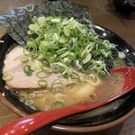 Yokohama Iekei Ramen Shidou - 