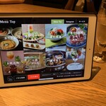 つるとんたん UDON NOODLE Brasserie - 注文はタブレット（iPad）で行います。