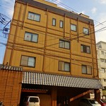 関屋 - 別府タワーの近くにあります