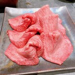 タンとハラミ MEAT BANK.jp - 