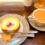 森のらくだ - ケーキと絶品ミルクティー