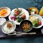 KKR ホテル大阪 - 宿泊客向け　朝食バイキング　和食チョイス