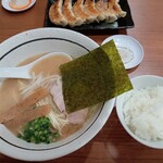 麺屋 万年青 - ラーメン餃子セット（塩とんこつ）、小ライス