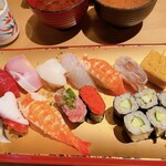 寿司あおい - 満腹握り　海老ひとつは後ほどサーモンとチェンジ