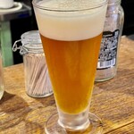 東京ブッチャーズ with OKACHI Beer Lab - 先ずはこの店で醸造しているオカチマチエールを一杯