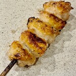 焼鳥 せきね - ぼんじりの焼き加減で火入れの技術がよくわかります　ほぼ脂の部位をどう焼き上げるかがプロの技ですね
