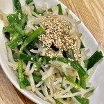 かつぎや - もやしと韮のナムルで一休み