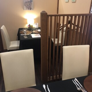 Casual French MOE'T_2