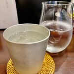 酒亭 田中 - 今日は個性的なフラミンゴオレンジでスタート