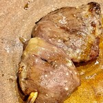 酒亭 田中 - ハツはとてもジューシー　肉汁一滴も逃すまいｗ