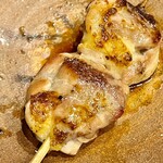 酒亭 田中 - 熊野地鶏のはらみ　腹壁の筋肉です　弾力があって旨味が強い　よく運動してたんですねきっと