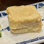 酒亭 田中 - 味噌と酒粕で漬けた豆腐　とろとろで甘塩っぱいのが堪らない
