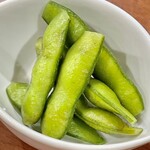 焼鳥 せきね - 注文してから茹でてくれる枝豆　甘いね
