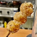 焼鳥 せきね - 捏も団子も美味しいんですが中にどうやって旨味を綴じ込めるかがポイントです