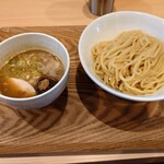 Rakushou - つけ麺300g 950円(≧∇≦)b