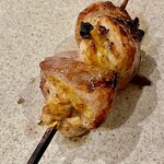焼鳥 せきね - 強い火入れでぷっくり膨れたあか　美味さ爆発で本日一番だと思います