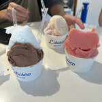 リビスコ - 右がスイカ＋マンゴー、奥が桃＋夏いちご