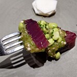 馳走西健一 - もち旨鰹 オクラを叩いたソースと枝豆