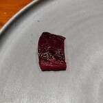 馳走西健一 - もち旨鰹の血合