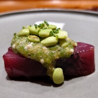 馳走西健一 - もち旨鰹 オクラを叩いたソースと枝豆