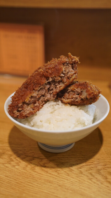 Swastika, Restaurant in Tokyo