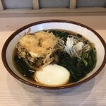 そばの神田 東一屋 - アサソバビンボー！　
      朝そば＋えびかき揚げ！