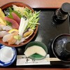 和作 - 料理写真:ランチ山海丼
