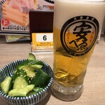 肉豆冨とレモンサワー 大衆食堂 安べゑ - 胡麻塩きゅうり   239円  と  生中   459円