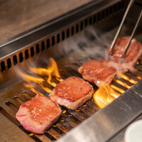 USHIGORO S. SHINJUKU - 究極の黒タン