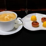 ラトリエ ドゥ ジョエル・ロブション - 