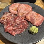 神楽坂焼肉 Lasso - コースのハラミとたん