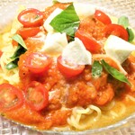 パスティノーバ - イタリア産モッツァレラチーズとフレッシュトマトの冷製パスタ