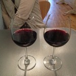 ビサージュ - グラスワイン400円～（各種あり。銘柄は応相談、らしい）