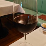 Toui - グラス赤ワイン