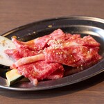 黒毛和牛焼肉と本格もつ鍋 山樹 - 