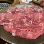 芦屋焼肉 結 - 薄切り牛タン