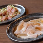 Kuroge Wagyuu Yakiniku To Honkaku Motsunabe Sanju - 