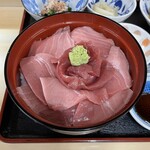 大黒家 -  “鉄火丼” のベンチマークです！