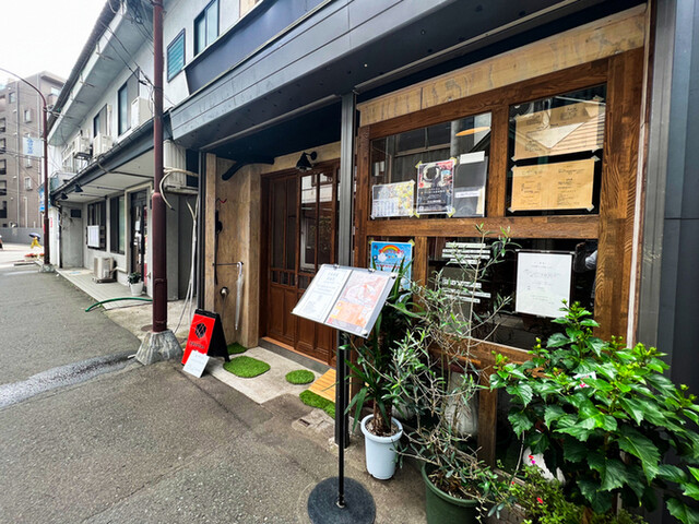 6bottles（シックスボトルズ） - 北仙台（カレー）の写真